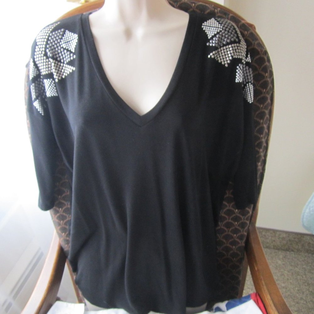 Express One Eleven Black Top - NWT